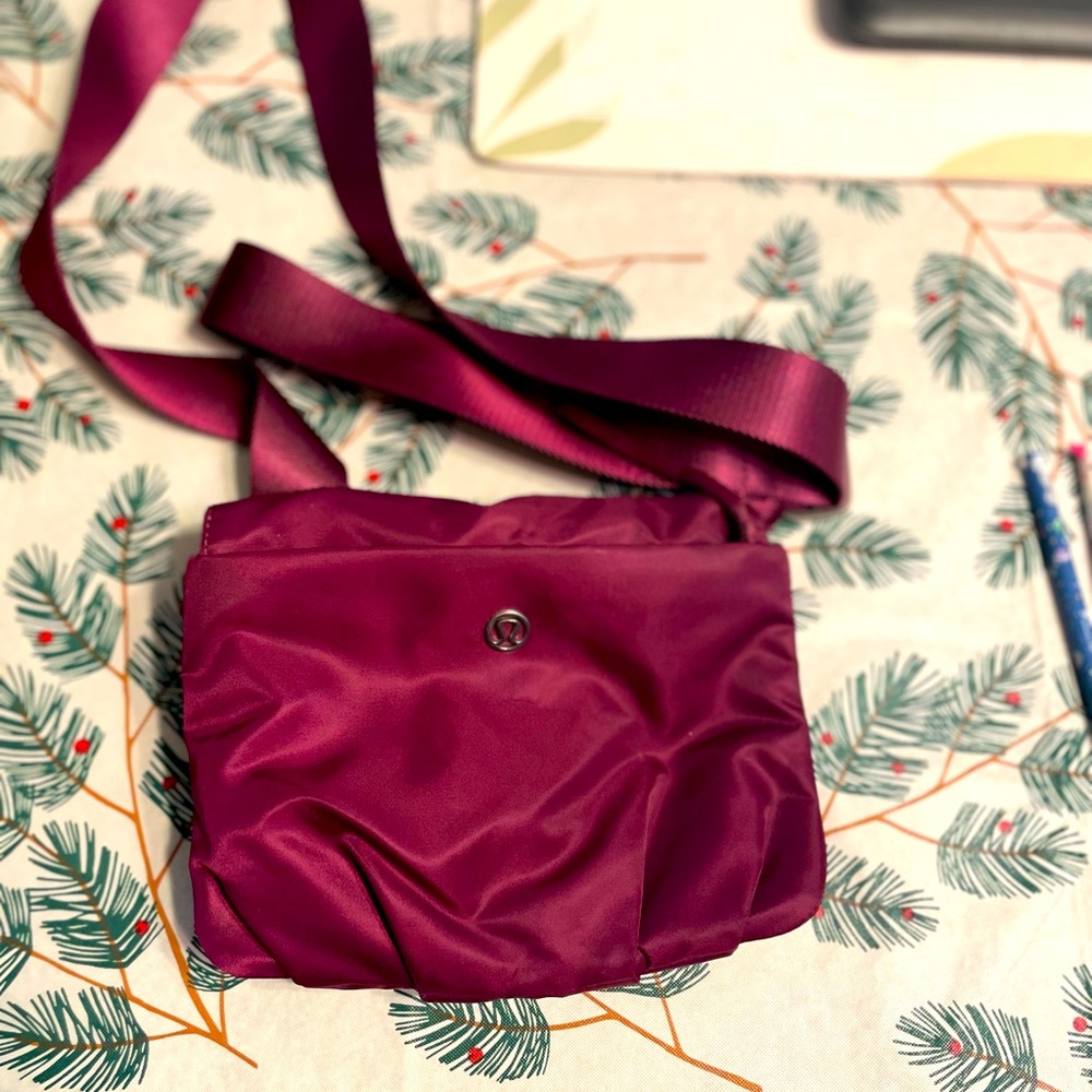 Lululemon bag
